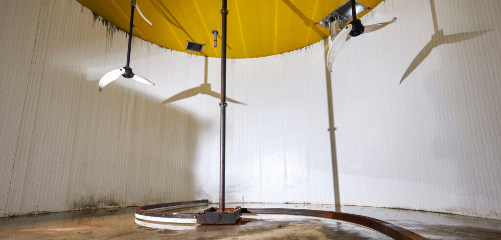 ZooShare Self-Cleaning Digester, Toronto